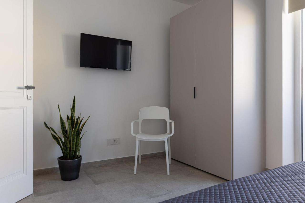 Oneweek Gaeta Suites And Apartments Exterior photo